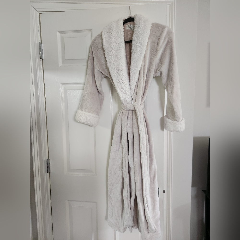 Anne Klein robe
